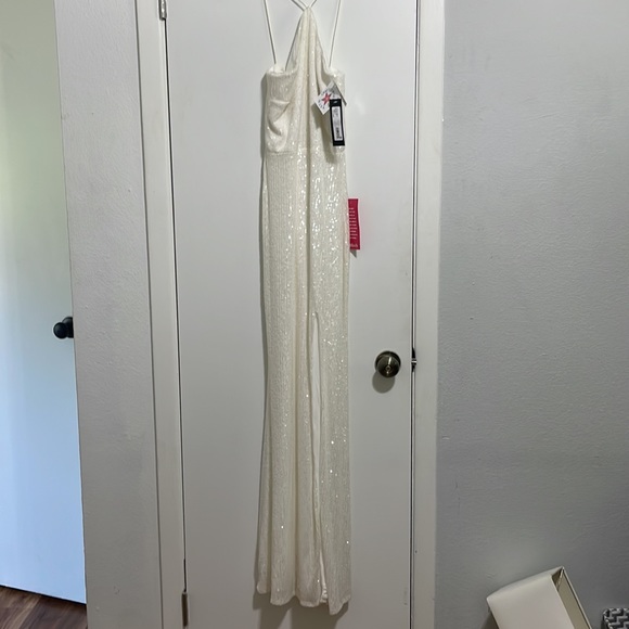 X scape floor length white sequin gown - Picture 2 of 4